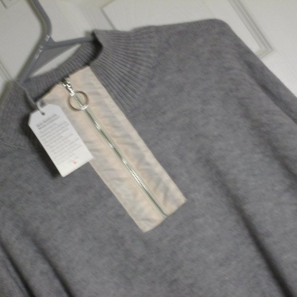 Made With ♥️ 1/4 zip pullover sweater - Picture 2 of 9